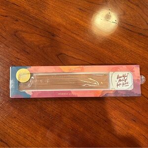 Fringe Natural Sandalwood Incense Sticks with Ceramic Burner